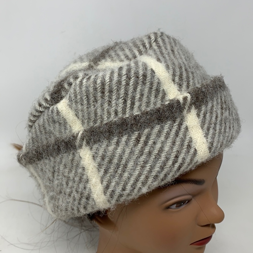 Jacob Wool Green Grove Weavers tan ivory wool hat
